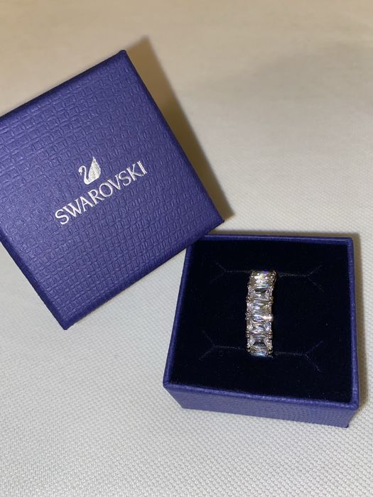 Swarovski пръстен