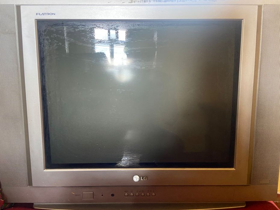 Продам телевизор LG