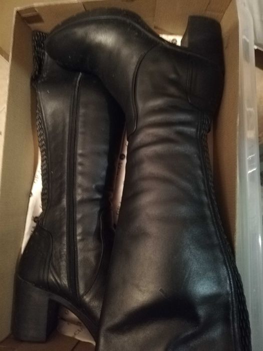 Дамски кожени ботуши