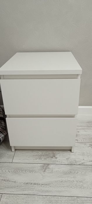 Продам тумбы по 2 шт