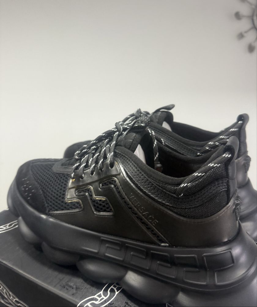 Versace Chain Reaction Black