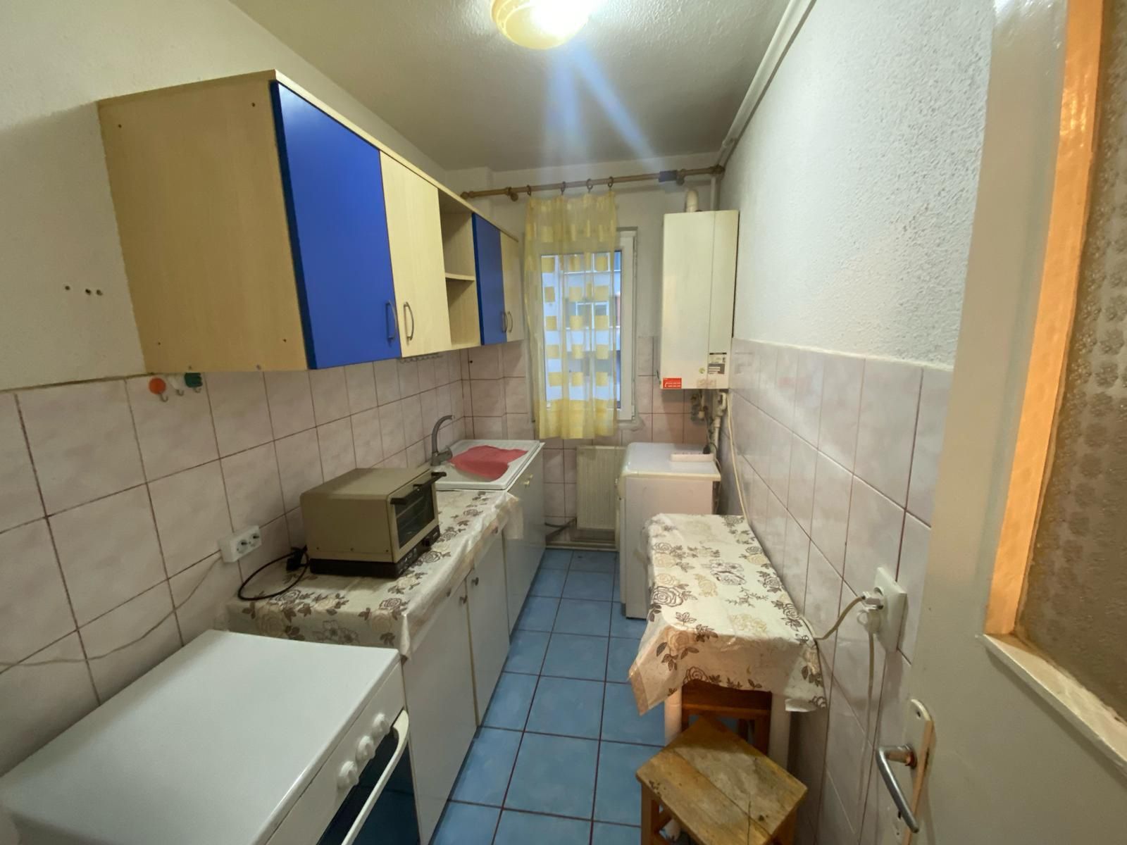 Închiriez apartament