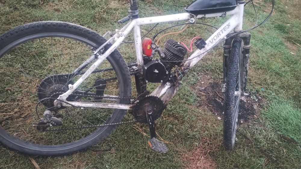 Bicicleta motor 100 CC