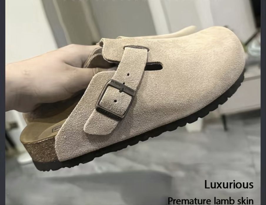 Продается новая обувь.