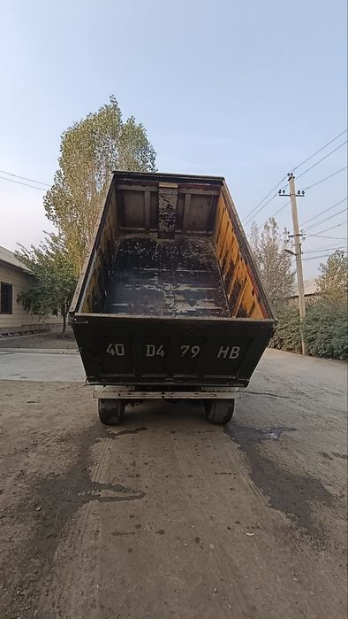 Zil 131 sotiladii zil ideal xolatta dakument toza ishonarli