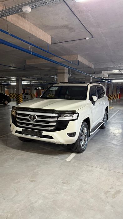 Аренда Toyota Land Cruiser 300