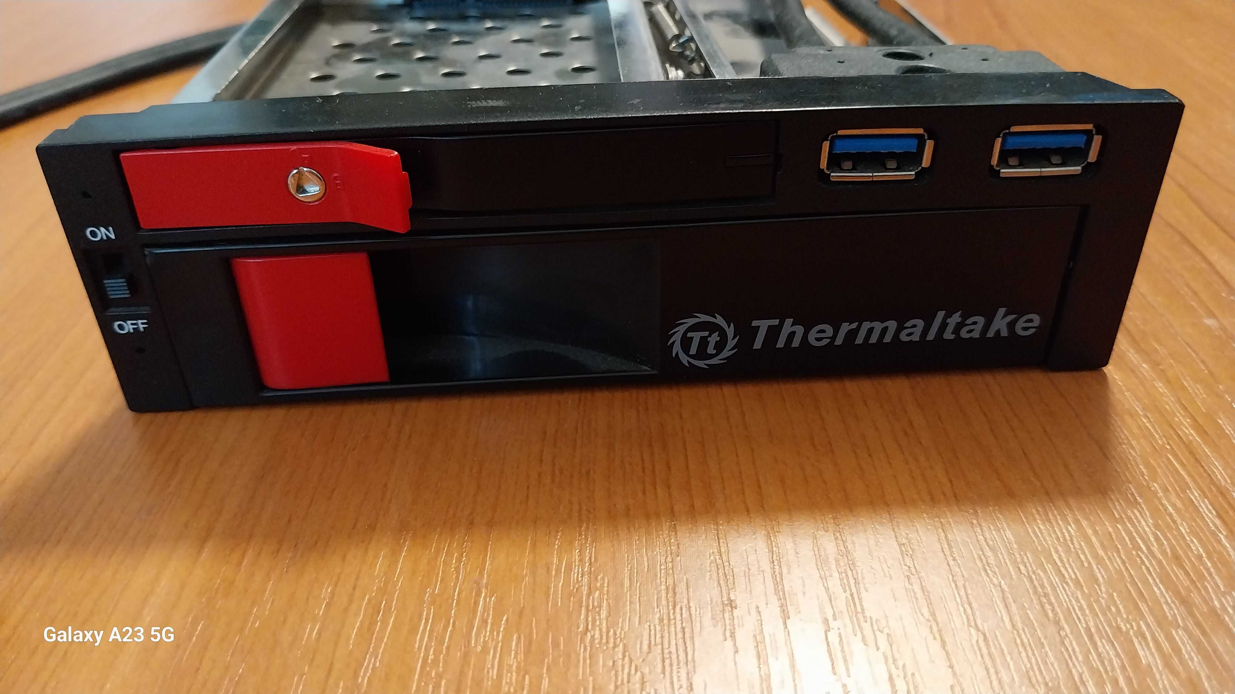 Rack Thermaltake Max 5 Duo, 3,5/2.5" USB 3.0