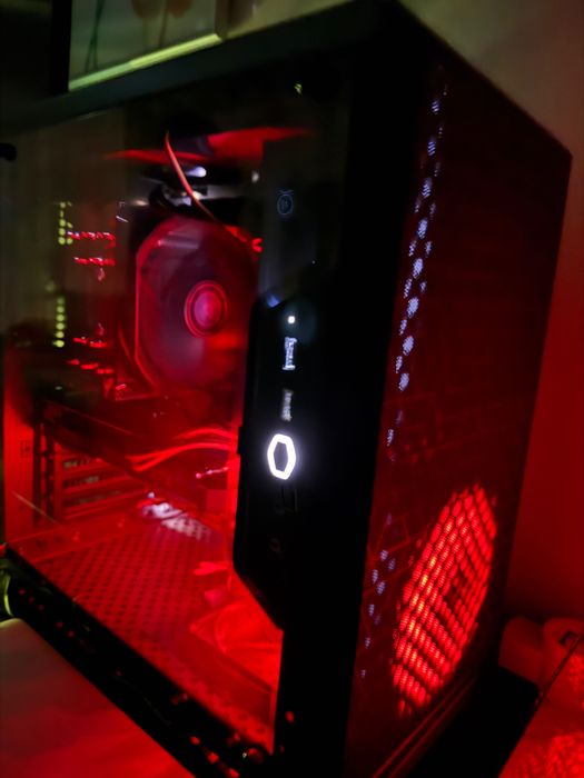 Геймърски PC с RTX 4070 | i7-8700K | NVMe 1TB