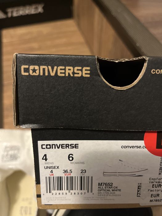 Vand convers unisex marime 36.5