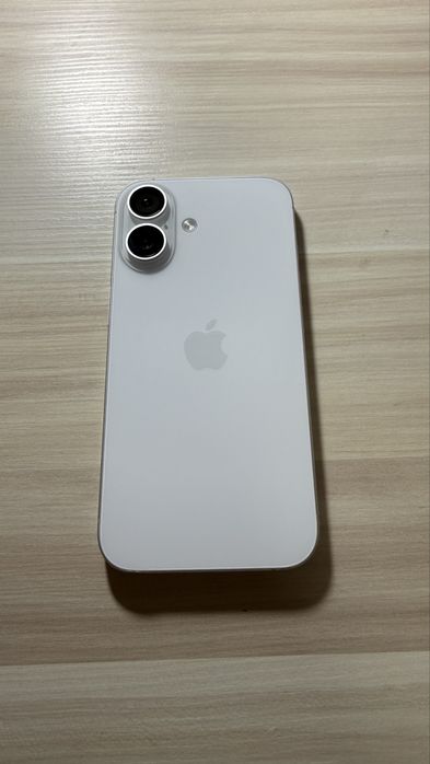 Iphone 16 93% battery