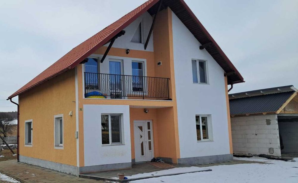 Casă de vânzare .Dorna Candrenilor