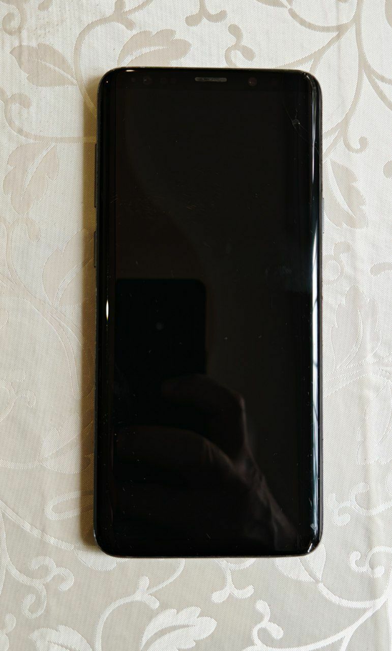 Продам Samsung S9 plus 64 GB