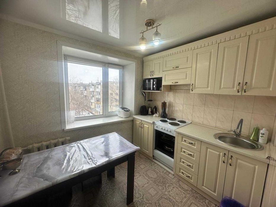 3х ком. по ул. ЯЗЕВА 11, на 4/5 кирп. дома, район КарГУ""