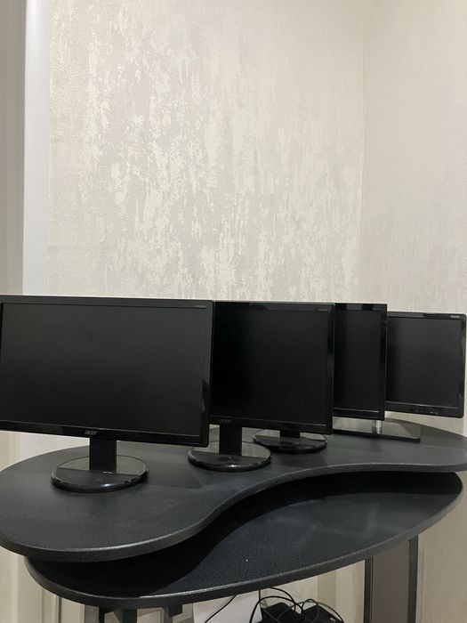 Продам мониторы в рабочем состояний