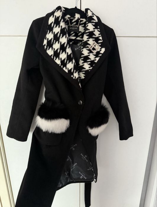 Палто  Balmain.