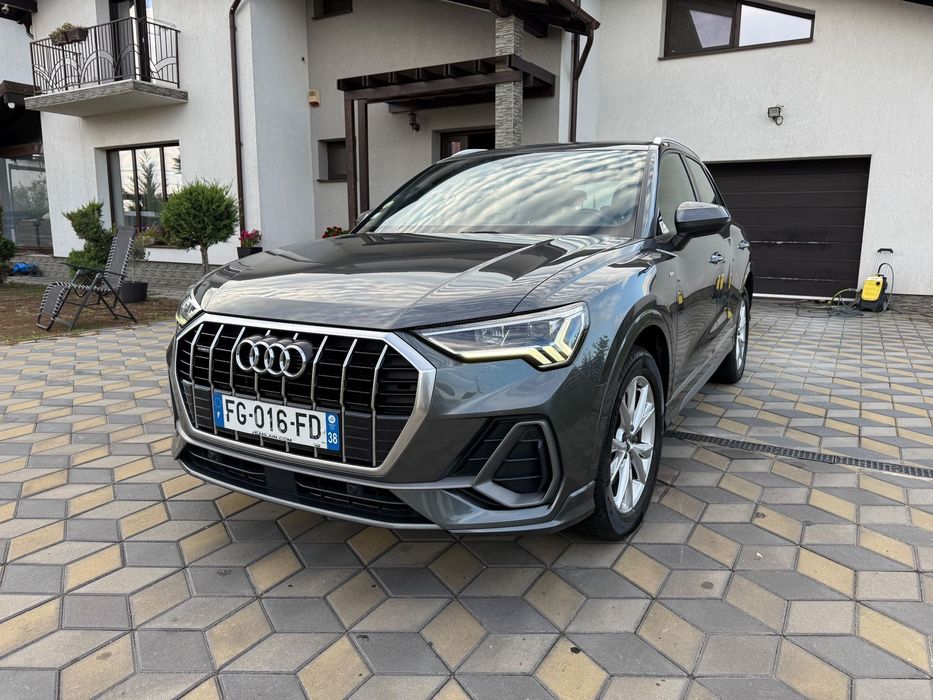 Audi Q3 Sline interior-exterior,qatroo,190,Matrix,Distronik