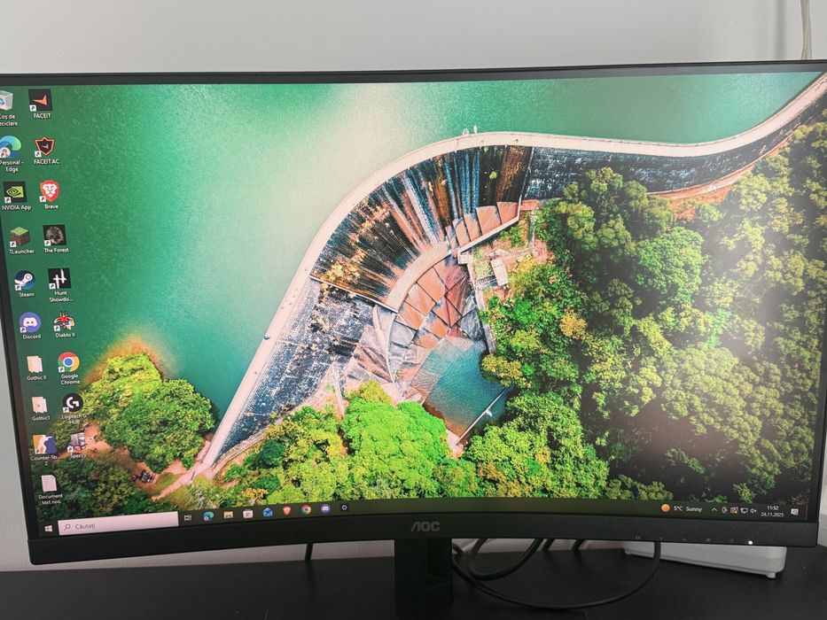 Vand monitor AOC 280 hz curbat doua hdmi doua display port !