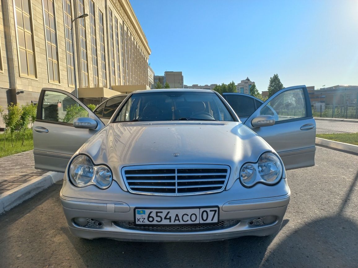 Продам мерседес w203