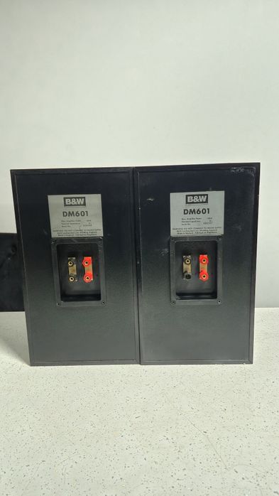 Boxe B&M DM 601 bass reflex
