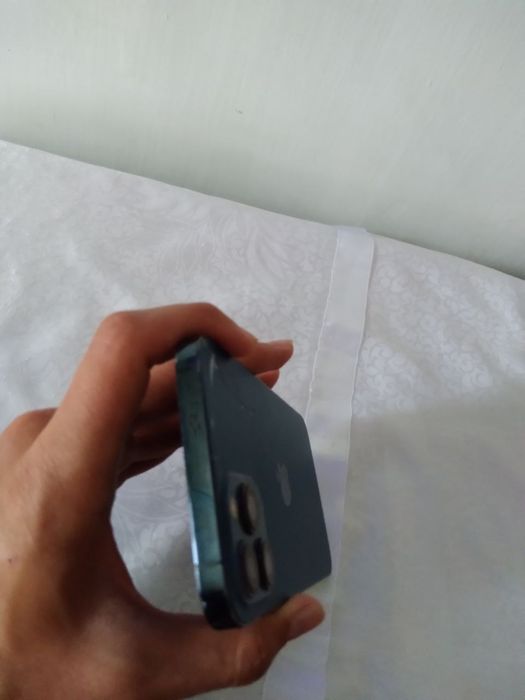 Iphone 12 pro max 256g orqa krishka singan ekran batareka alishgan