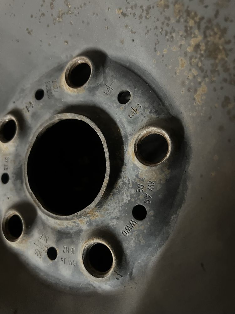 Зимни гуми с джанти 205/55/R 16 Continental