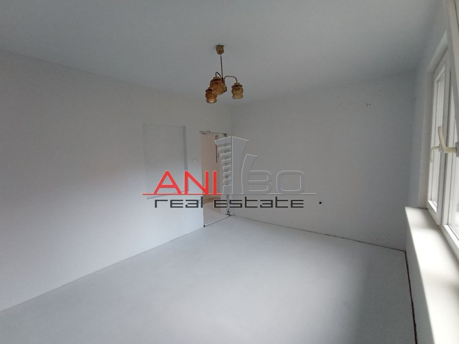 Продава се Тристаен апартамент в Варна, Левски - 82 кв.м за 2561 €/кв.м - Снимка #7