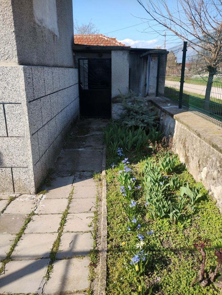 Продавам къща!!! с.Шишманци