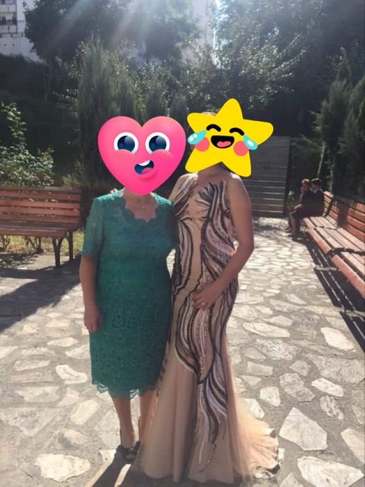 Vand rochie de gala