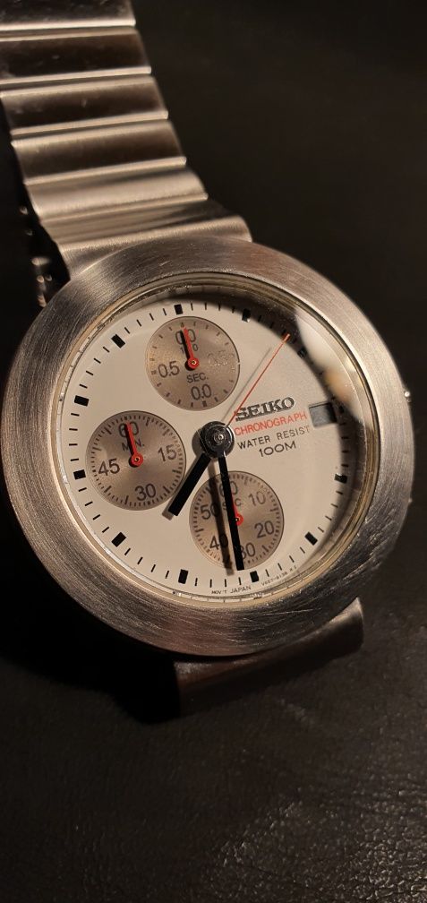 Seiko chronograph quartz vintage(rezervat pana joi)