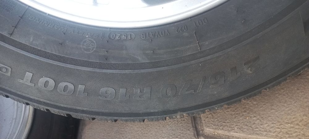 215 70 16 Зимни Гуми Джипови