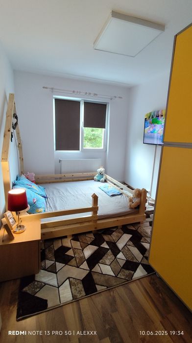 Vând Apartament Cu 3 camere in Hunedoara