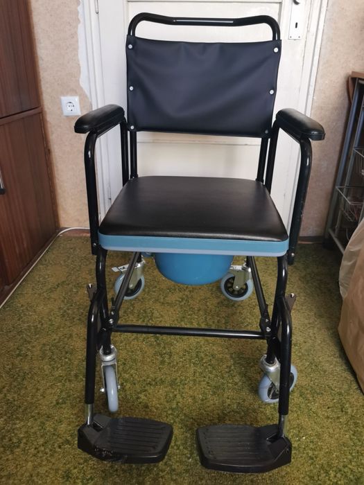 Инвалиден стол/количка