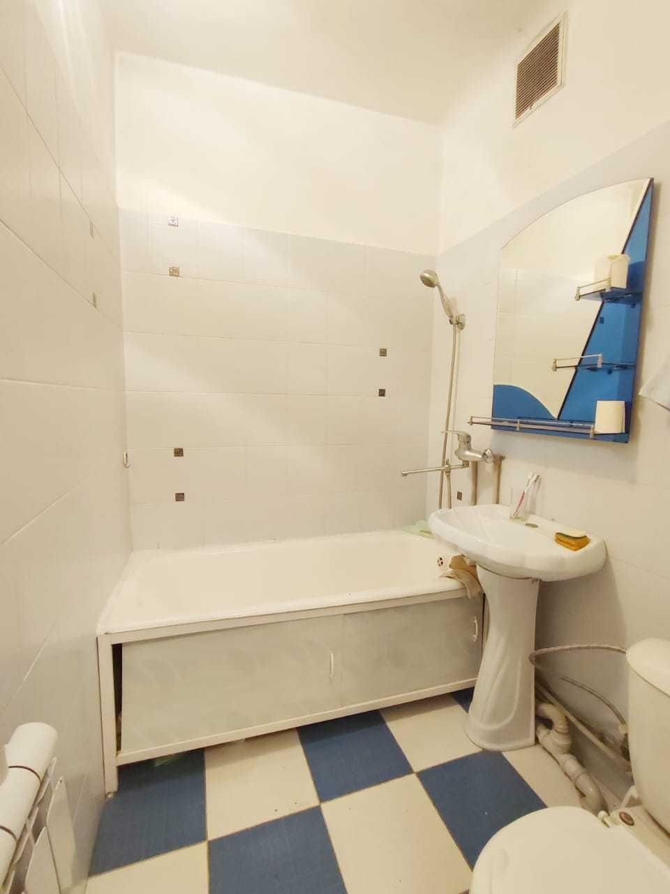 *Продам 2 комн. квартиру ул. Щорса. Старого типа. Помощь в ипотеке.