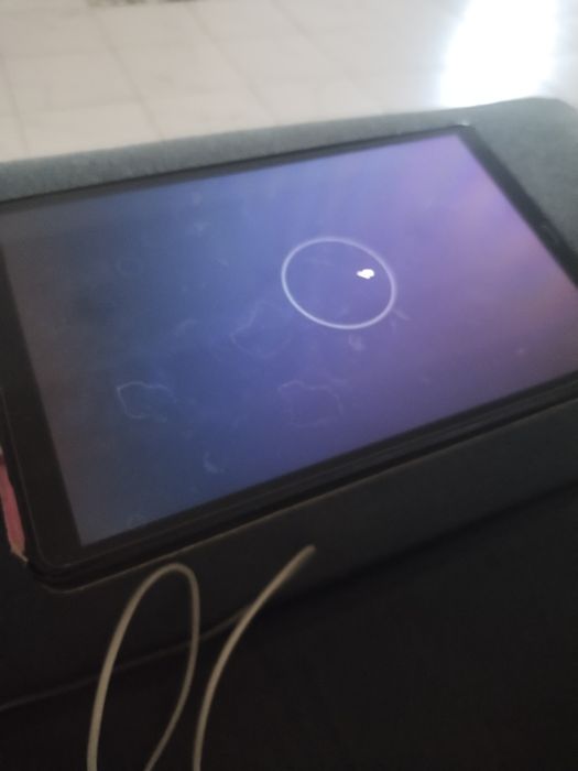 Продаю планшет за дещево