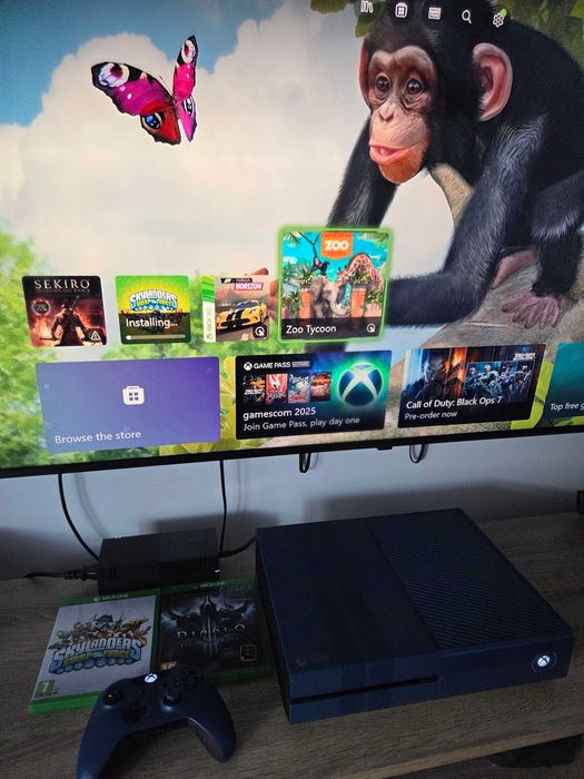 Xbox One 1 tb ediție specială Forza Motorsport plus jocuri