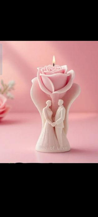 Vând lumânări parfumate