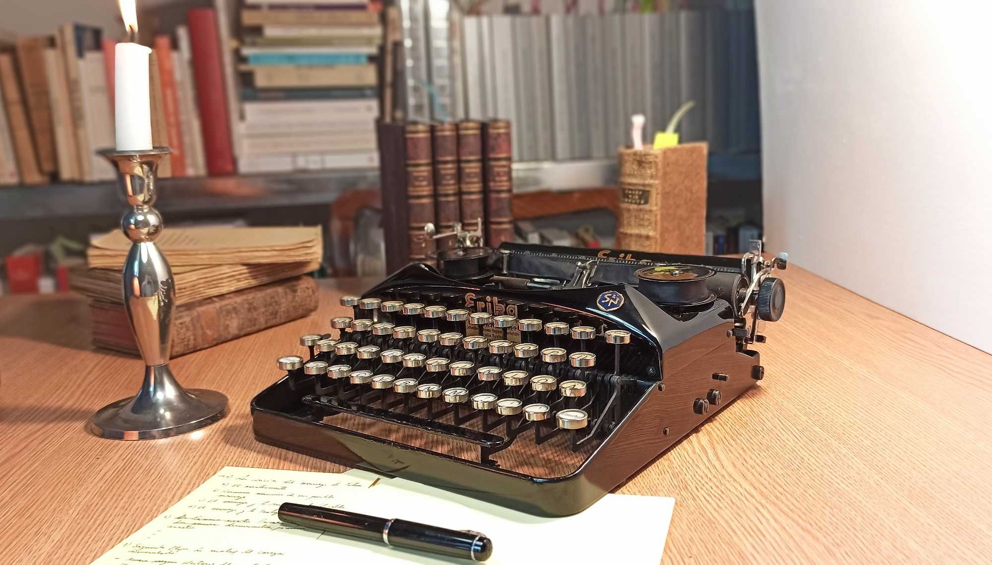 Mașina de scris Erika Simplex, Vintage, antichitate deosebită!