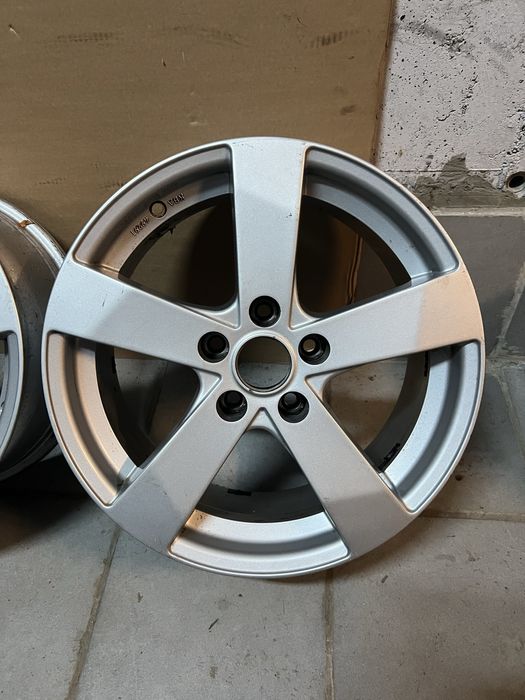 Джанти 17 5х114.3 dezent Djanti 17 5x114.3 Дезент originalni