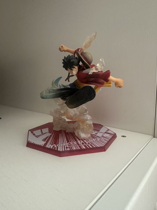 Фигурка из one piece, Luffy