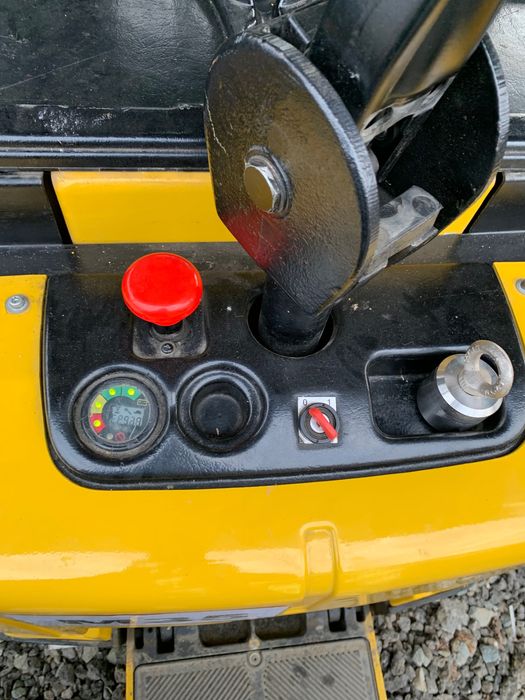 Liza , transpalet /elevator