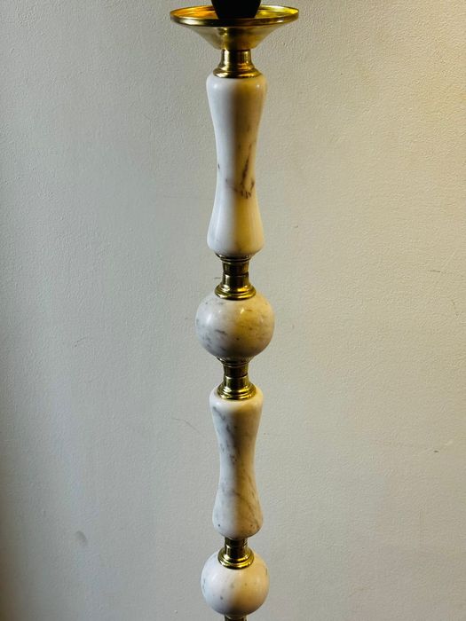 Lampadar marmură & alamă – unicat Grecia, lux, stare perfec
