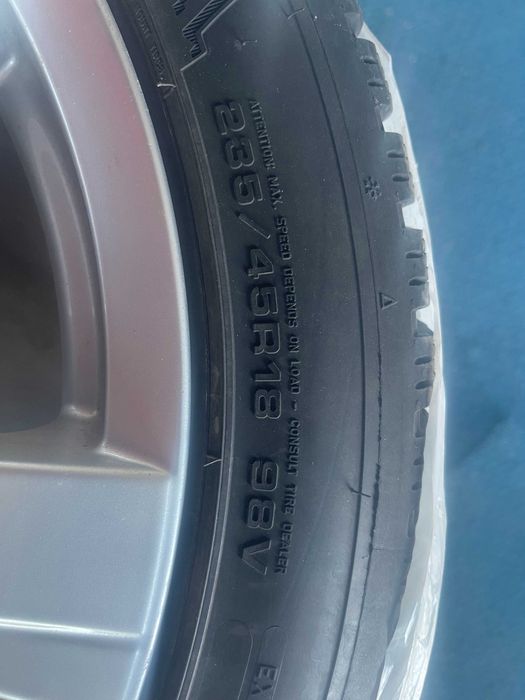 Set roti iarna jante aliaj "18 cu anvelope Dunlop 235/45 R18 98V