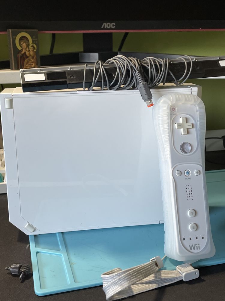 Set Nintendo Wii IMPECABIL Modat cu 13 jocuri