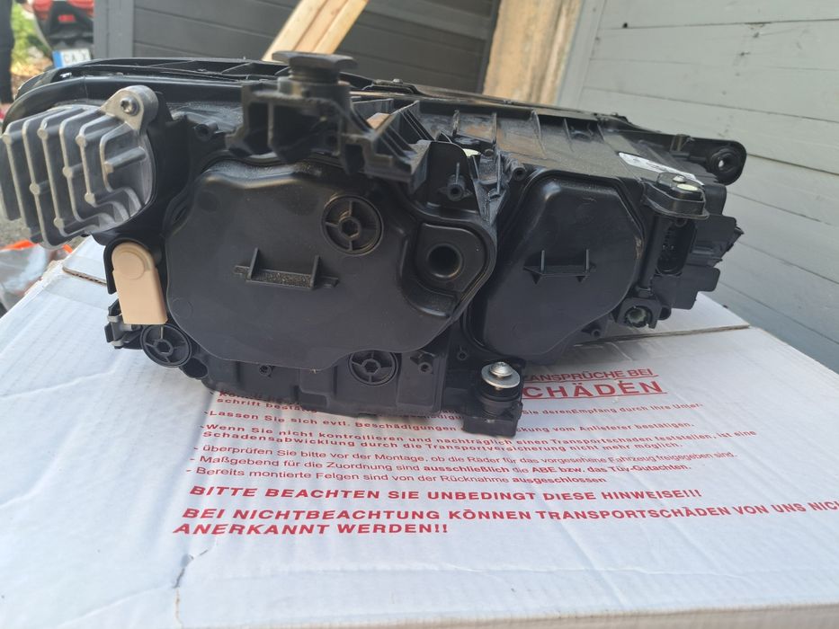 Ляв фар за Volkswagen PASSAT B8  MATRIX Full LED