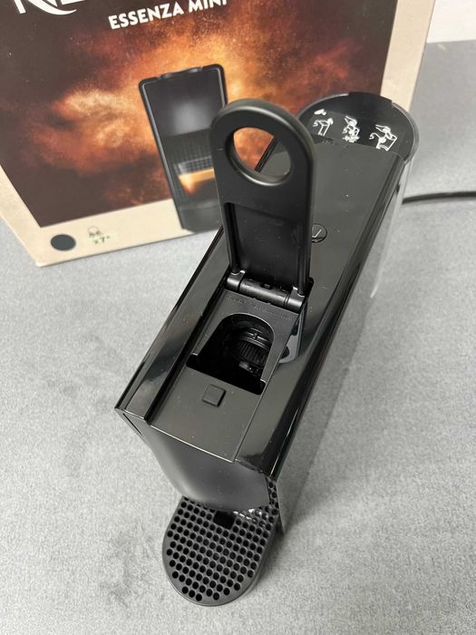 Кафемашина с капсули Krups Nespresso Essenza Mini XN1108 , 1260W