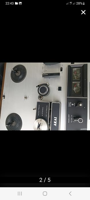 Magnetofon Akai X5000 cu amplificare și difuzoare incorporate