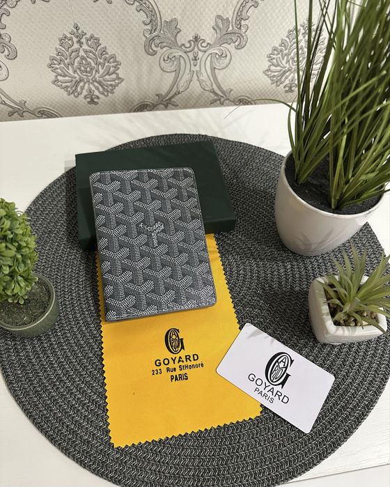 Goyard Saint-Pierre wallet (Authentic)