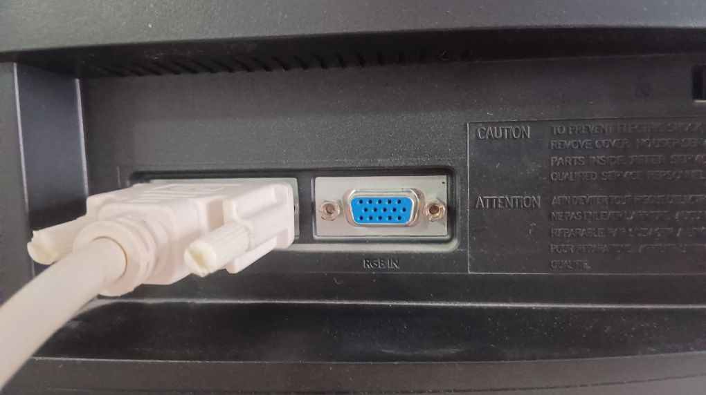 Монитор Samsung B2230W