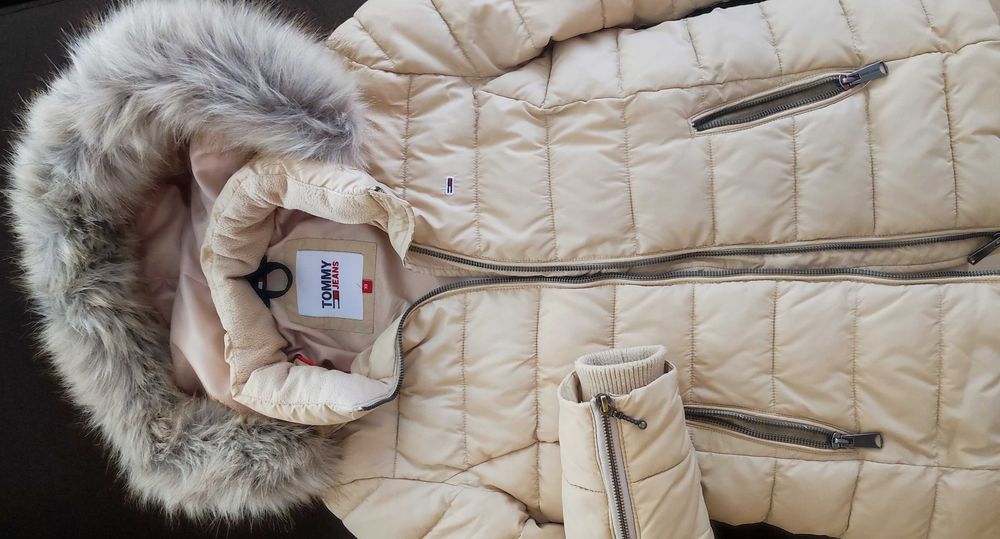 Дамско зимно яке Tommy Jeans
