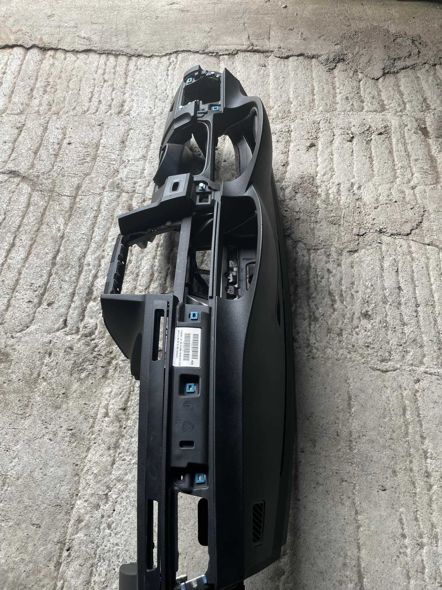 Табло с навигация и къп холдъри BMW E90/91/92/93